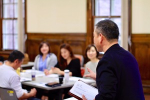 ★ セラピストのところに人が集まってくるというのは。